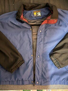 VINTAGE Men's Forrester's Large Zip-Up Windbreaker Jacket!